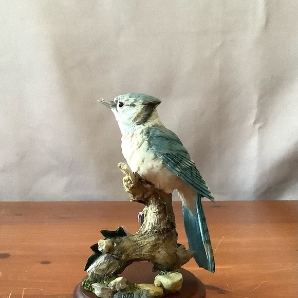 Country Artists Porcelain Bluejay with Morning Glory Figurine - Picture 3 of 5